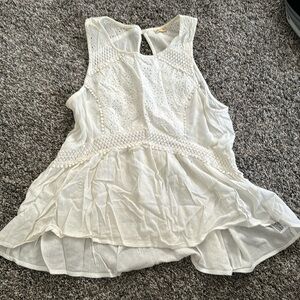 Medium Hollister Top